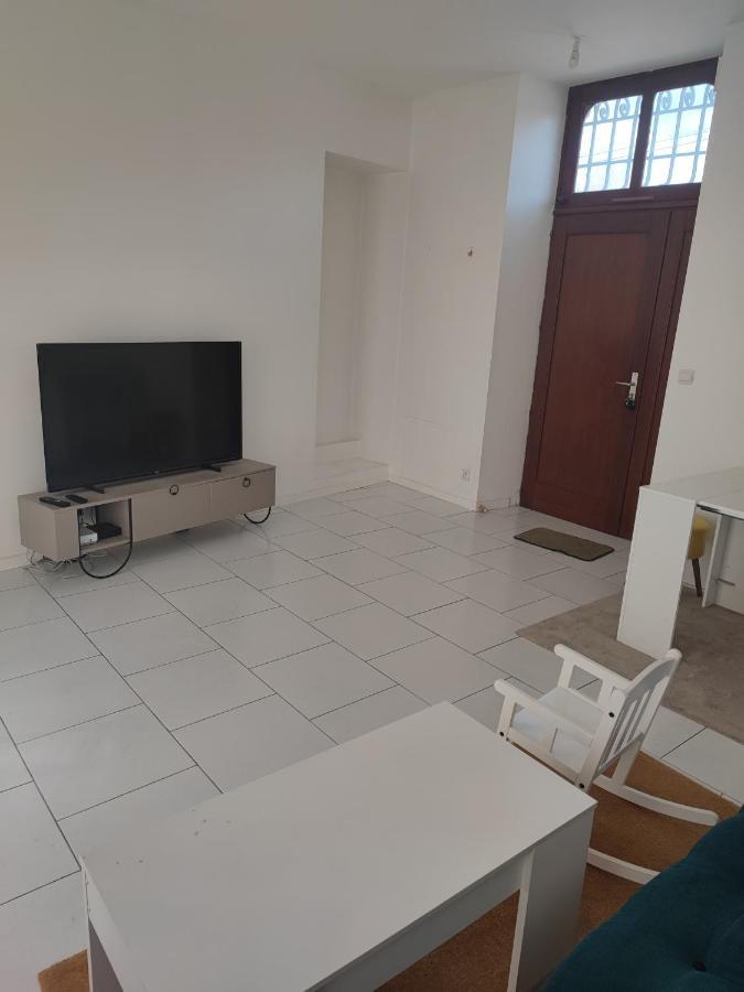 أورلييو Appartement Chateau Des Montees المظهر الخارجي الصورة